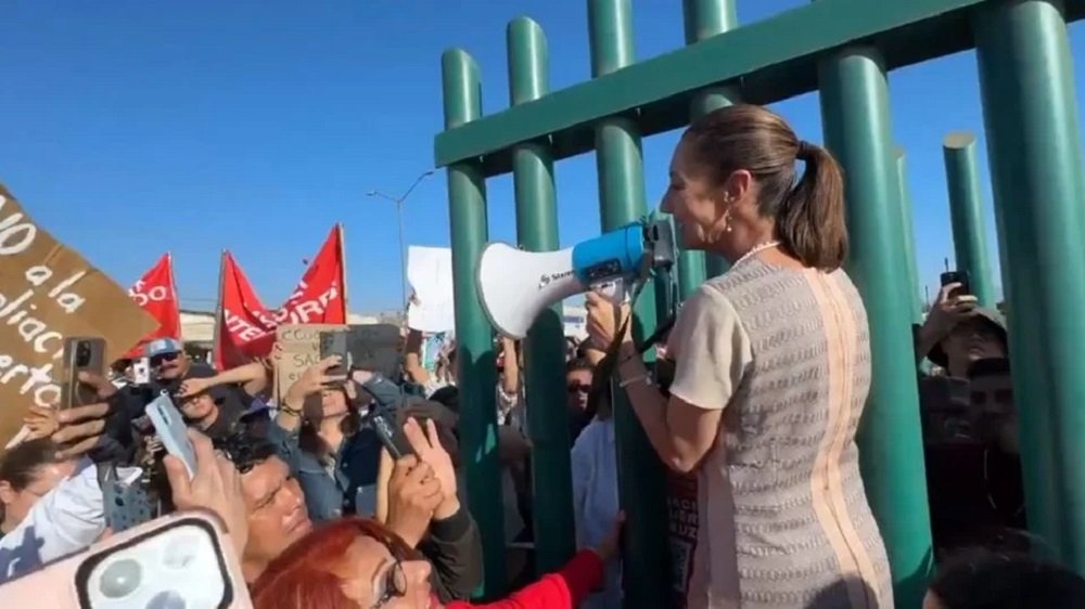 Algunos grupos de Ensenada aprovecharon la visita de la Presidenta Claudia Sheinbaum este pasado sábado 12 de julio para reclamar por el megaproyecto.