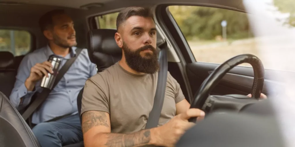 La empresa Uber anunció una actualización clave en su aplicación para conductores que operan en la ciudad, con la incorporación de dos funciones diseñadas para mejorar la transparencia, seguridad y control durante los viajes